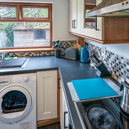 Modern 3 Bedroom House Close To Ferry And City Centre 贝尔法斯特 外观 照片