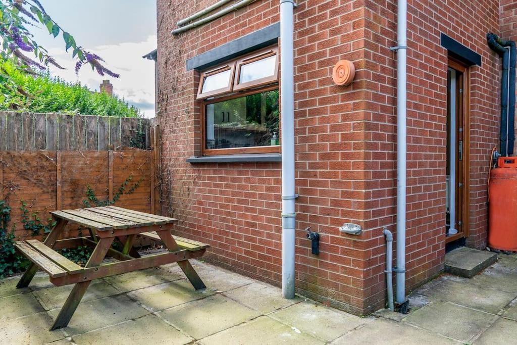 Modern 3 Bedroom House Close To Ferry And City Centre 贝尔法斯特 外观 照片