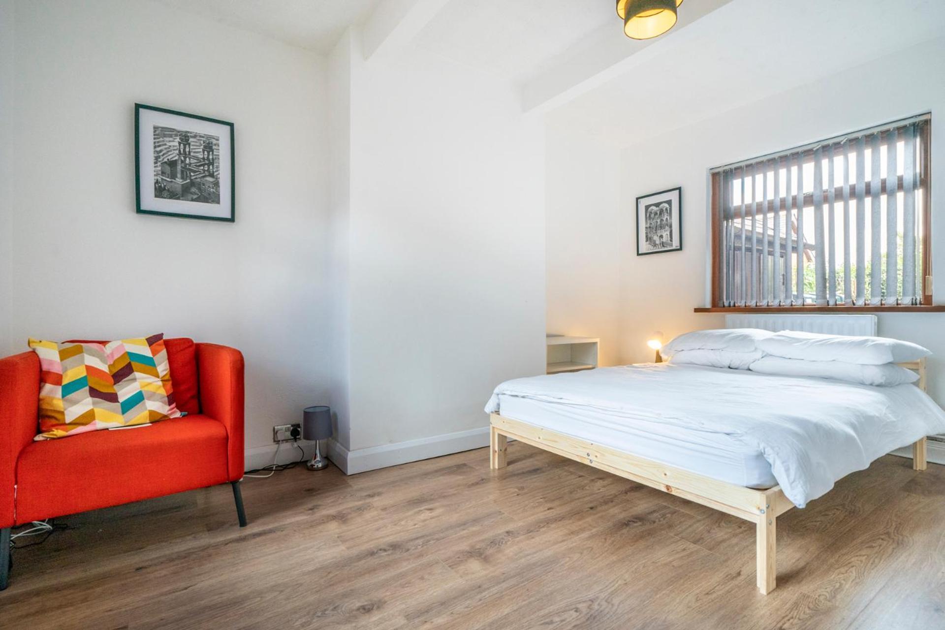 Modern 3 Bedroom House Close To Ferry And City Centre 贝尔法斯特 外观 照片